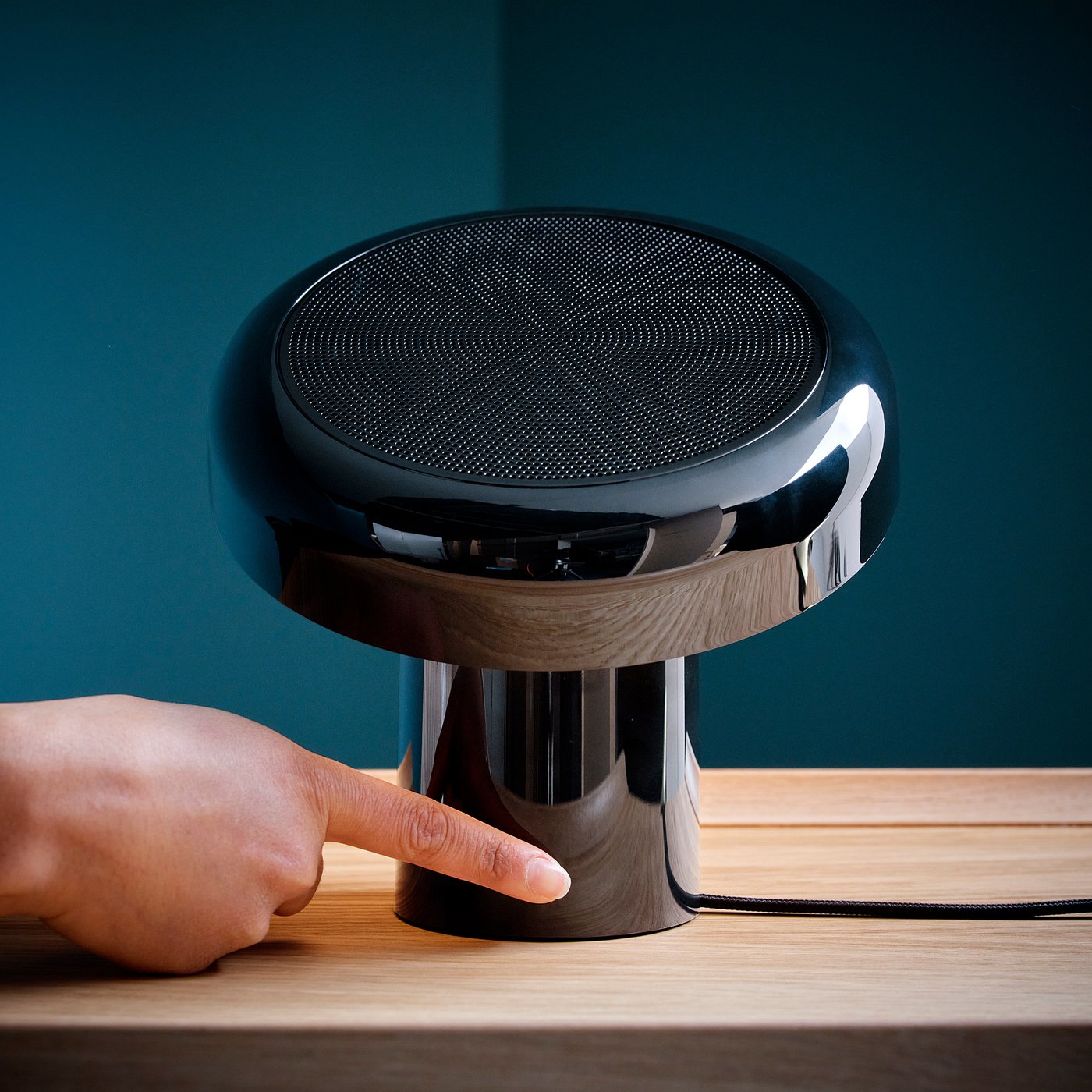 BLOMPRAKT Bluetooth speaker lamp, black, 22x22.4x20.6 cm