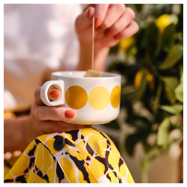 BRÖGGAN - Mug, dot pattern white/yellow, 28 cl