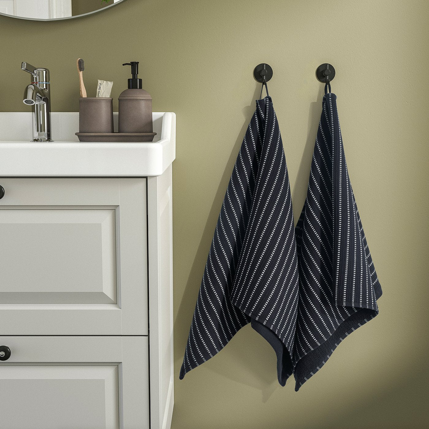 BROKGINST hand towel, black, 50x100 cm