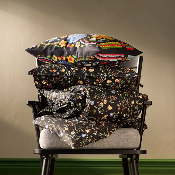 BRUDKRUSBÄR comforter cover and pillowcase, black patterned/floral pattern, 150x200/50x80 cm