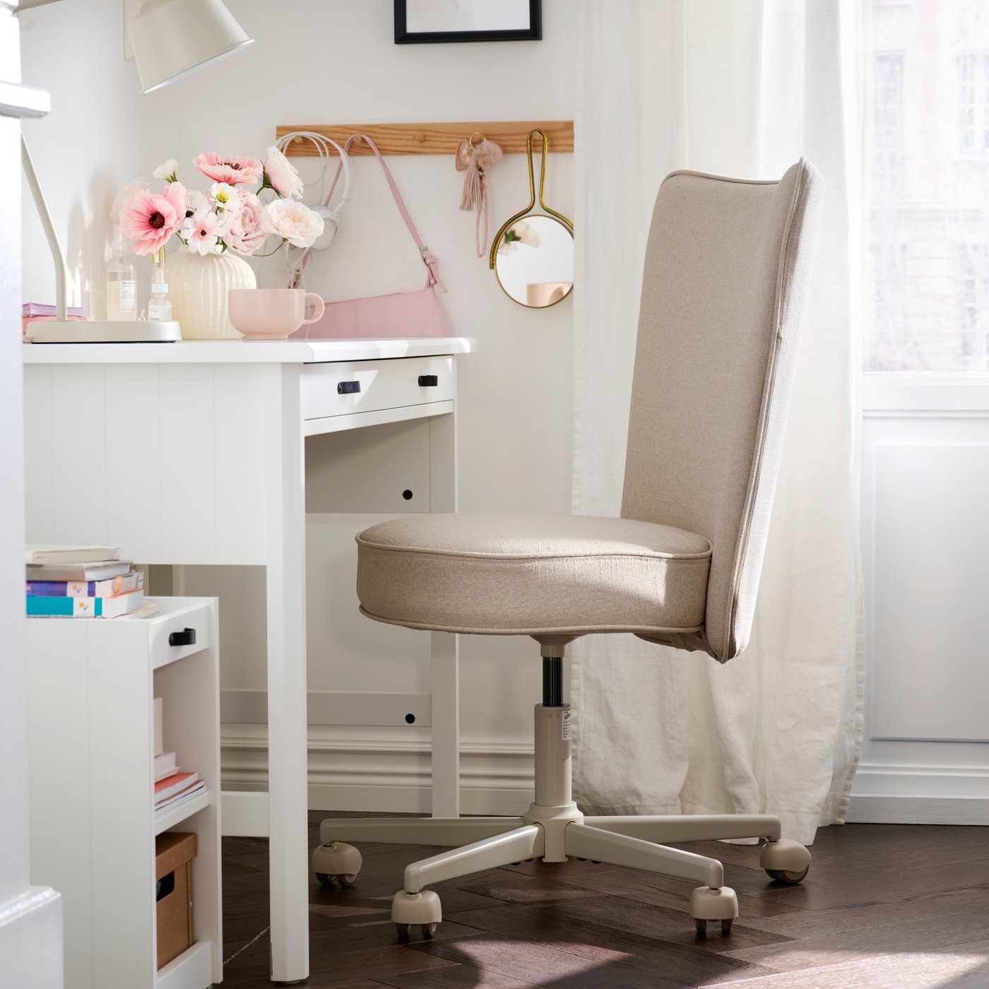 BRYTNING swivel chair, Naggen beige, 72 cm