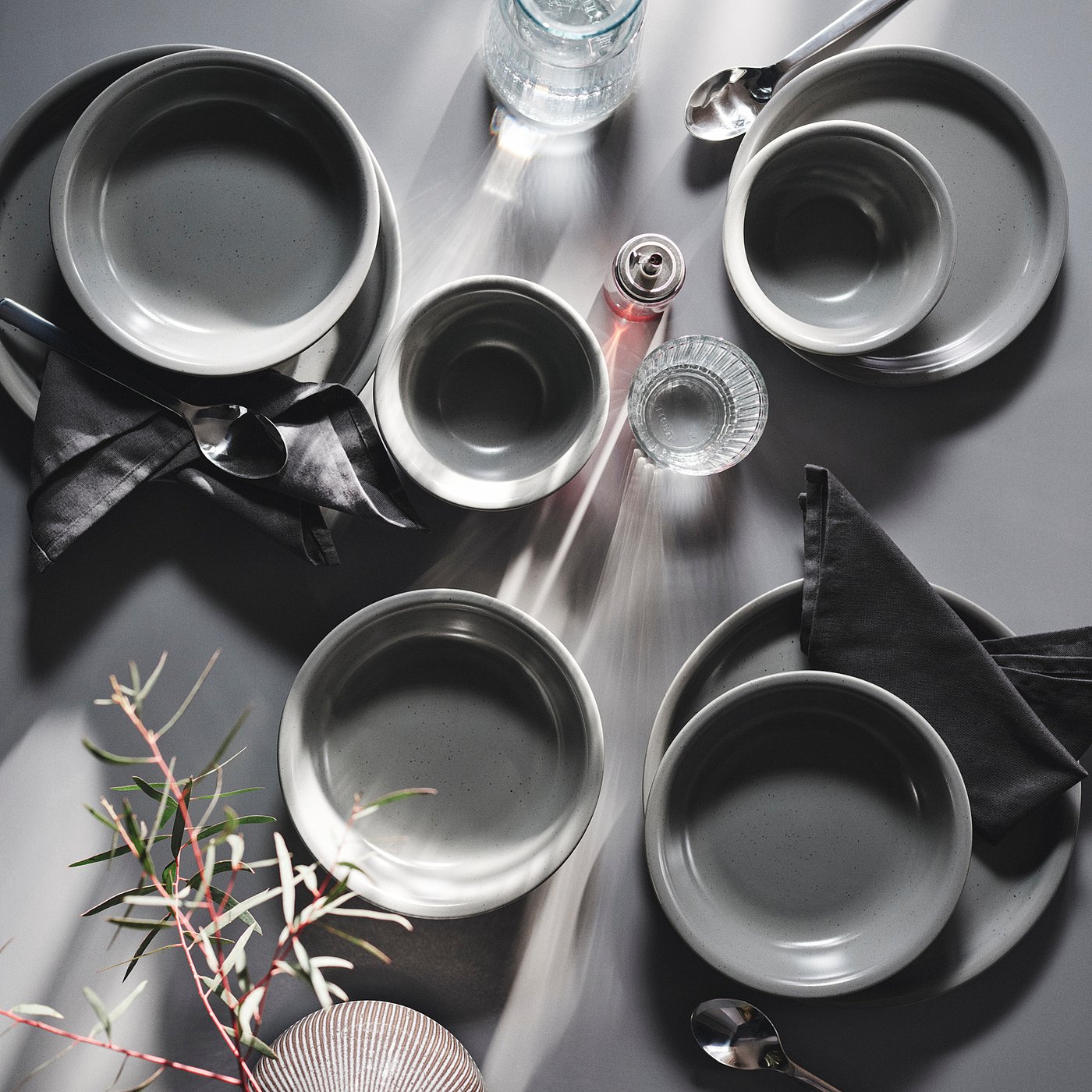 DAGGASTER deep plate, dotted/grey, 19 cm