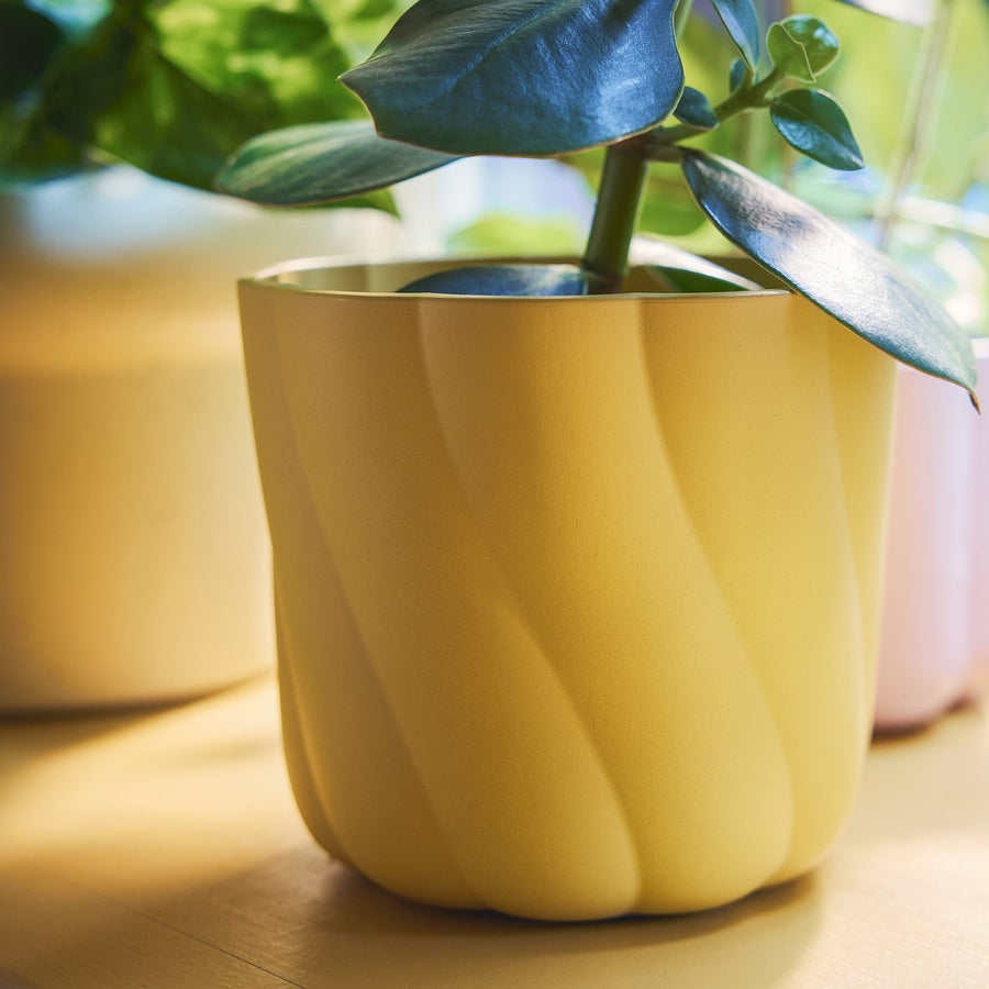 DOFTRIPS plant pot, dark yellow, 15 cm