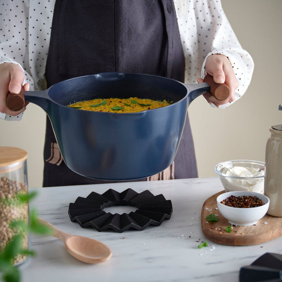 ELDSTJÄRT pot stand, set of 2, round/black black-blue, 19 cm