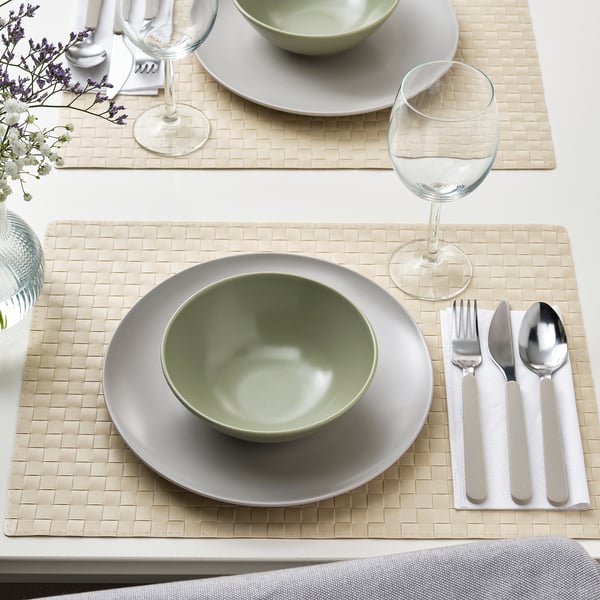 FÄRGKLAR plate, matt light grey, 26 cm, 4 pack