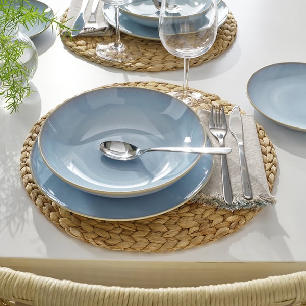 FÄRGKLAR 18-piece service, light blue