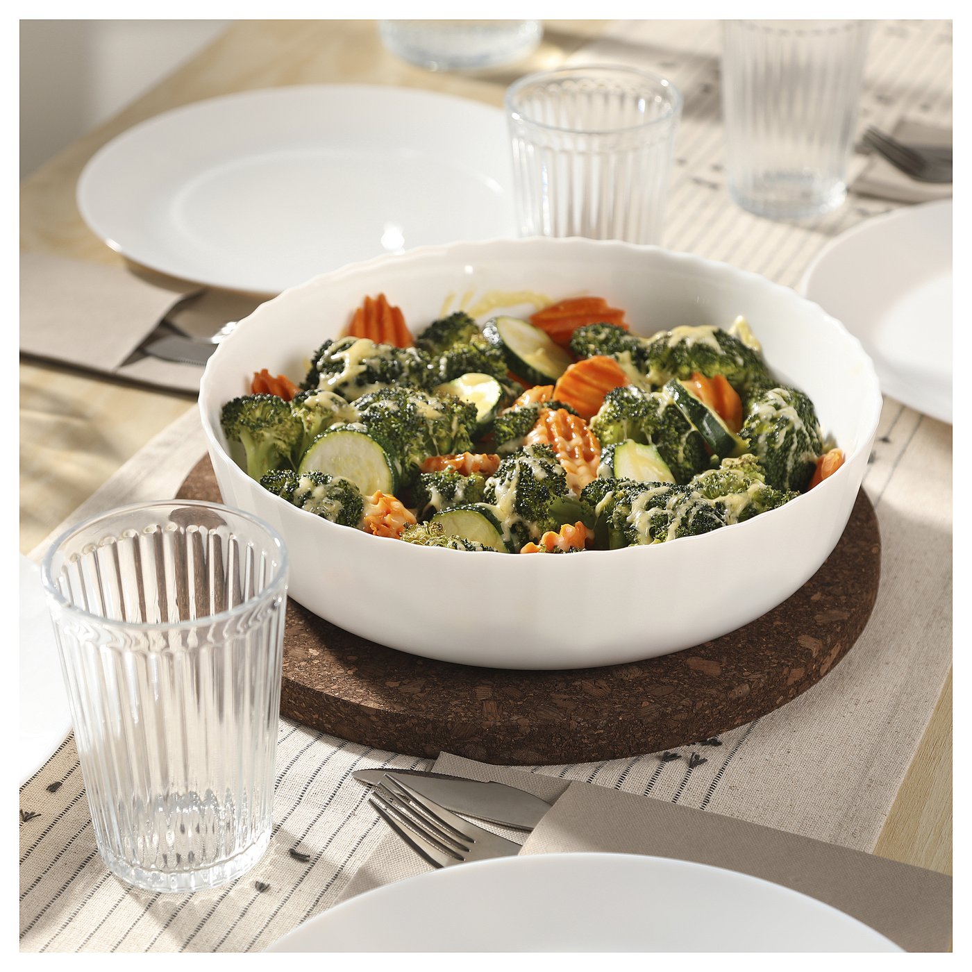 FISKTÄRNA oven dish, white, 26 cm