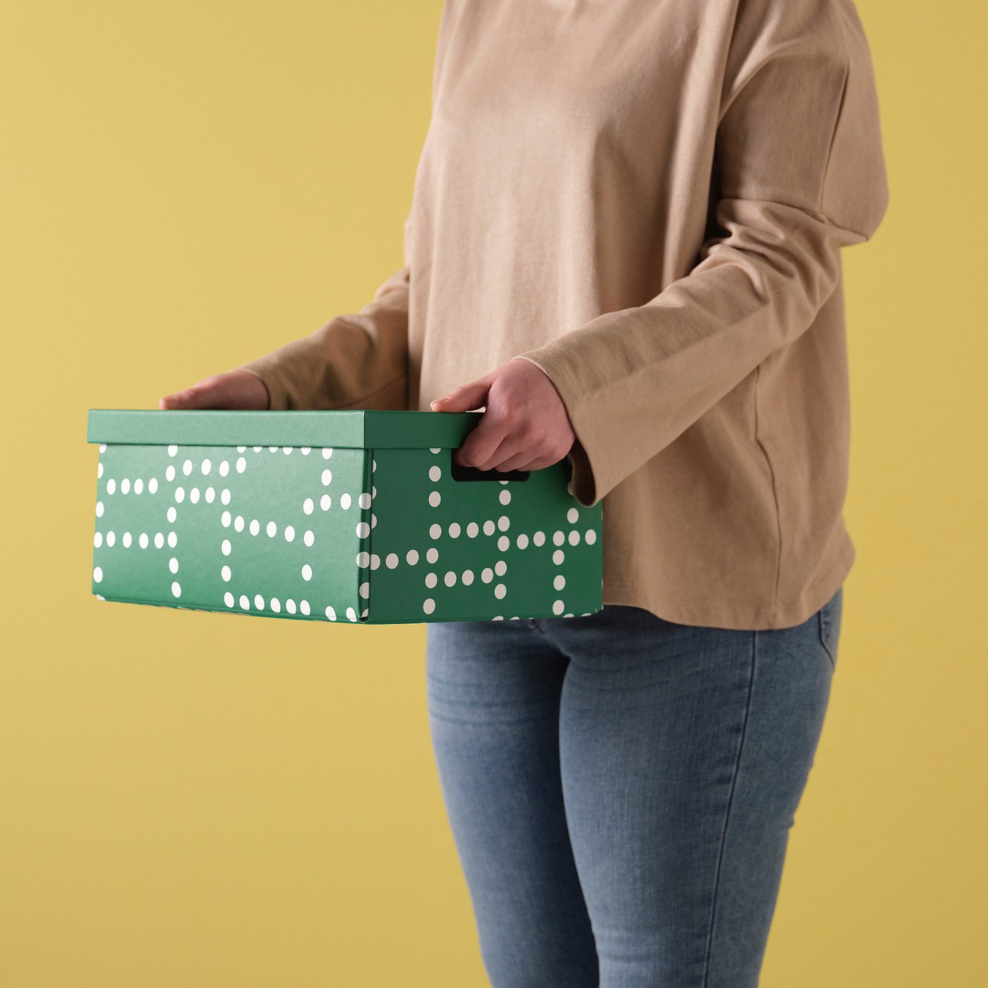 FJÄDERHARV storage box with lid, green/dotted, 25x35x16 cm