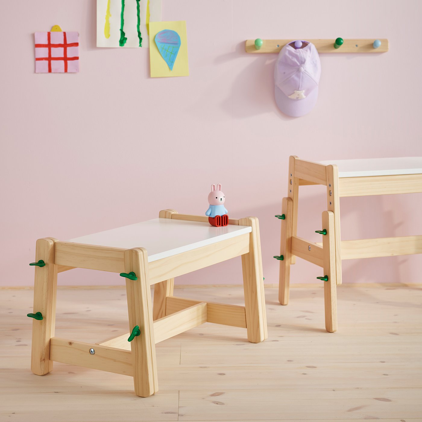 FLISAT children's bench, height adjustable/green, 61x47x36 cm