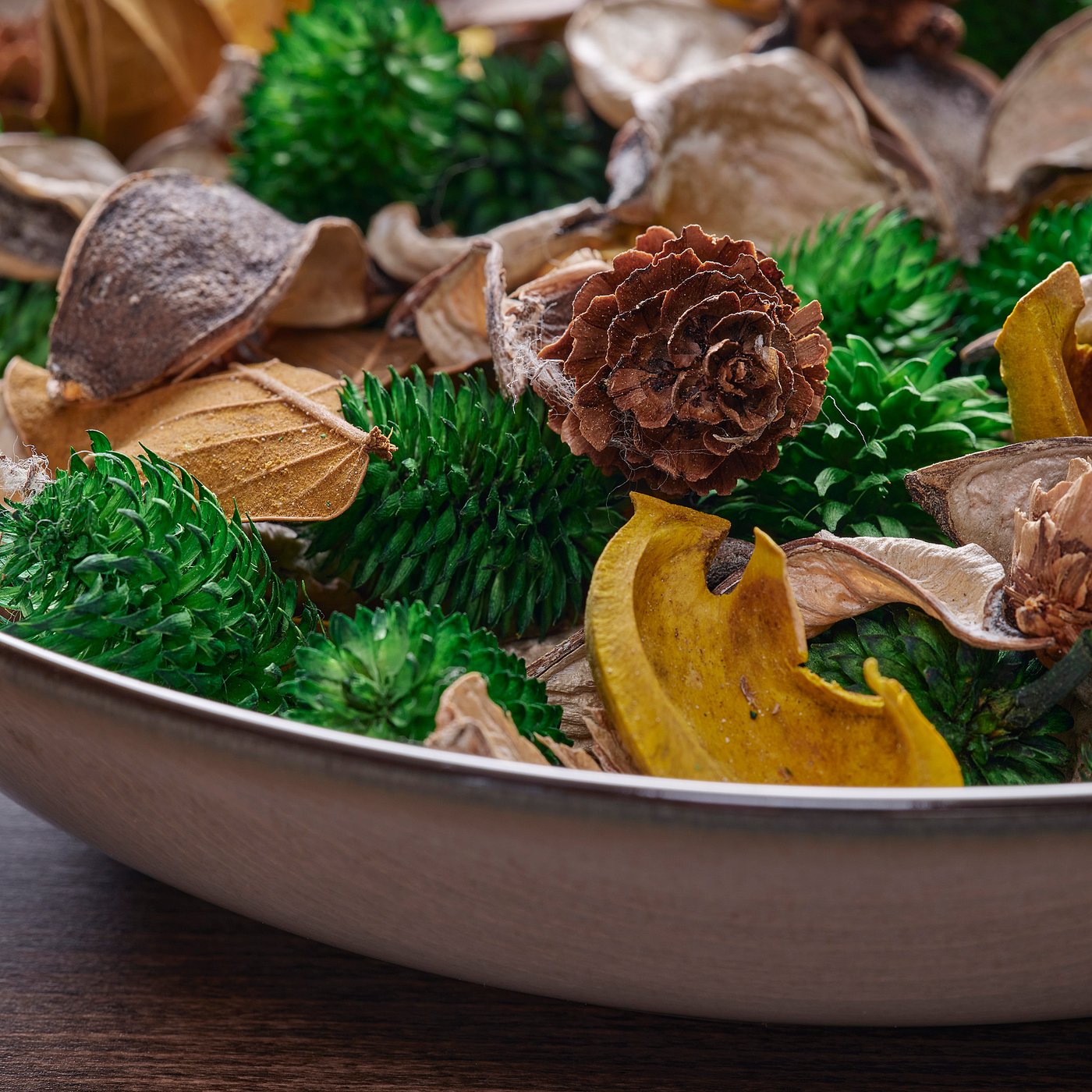 FRÖFINK scented potpourri, Sandalwood & patchouli brown, 60 g