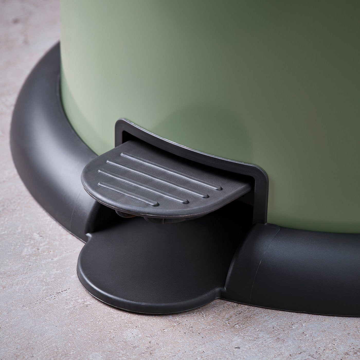 GÅNGSKYFFEL pedal bin, grey-green, 18 l
