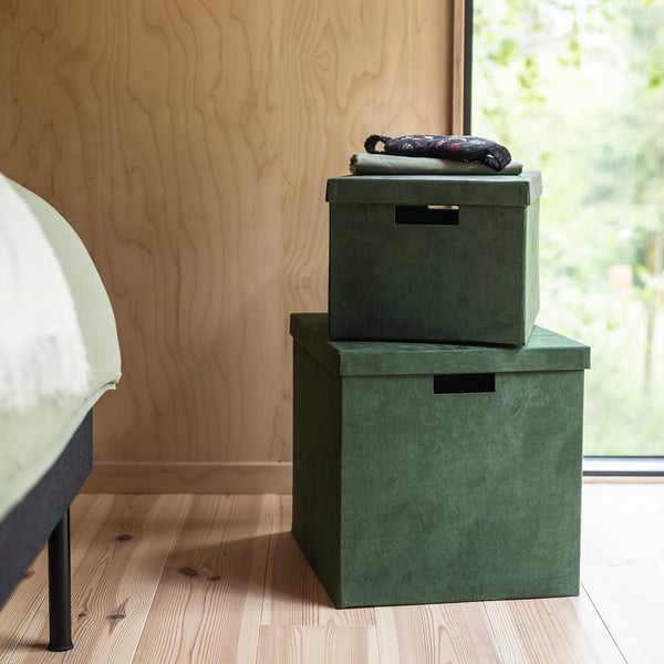 GJÄTTA storage box with lid, velvet dark green, 32x35x32 cm