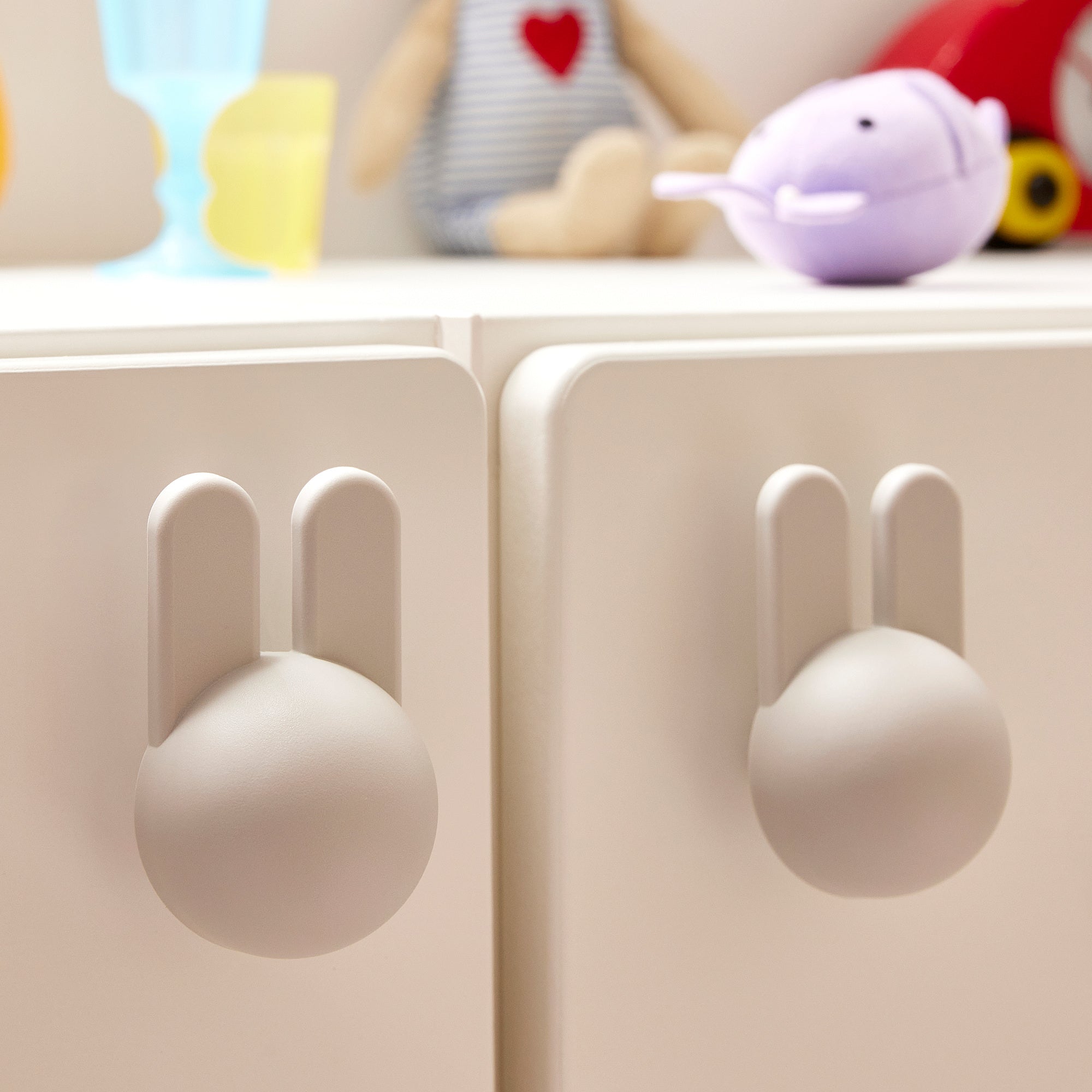 GREJSIMOJS knob, light grey/bunny, 38 mm, 2 pack