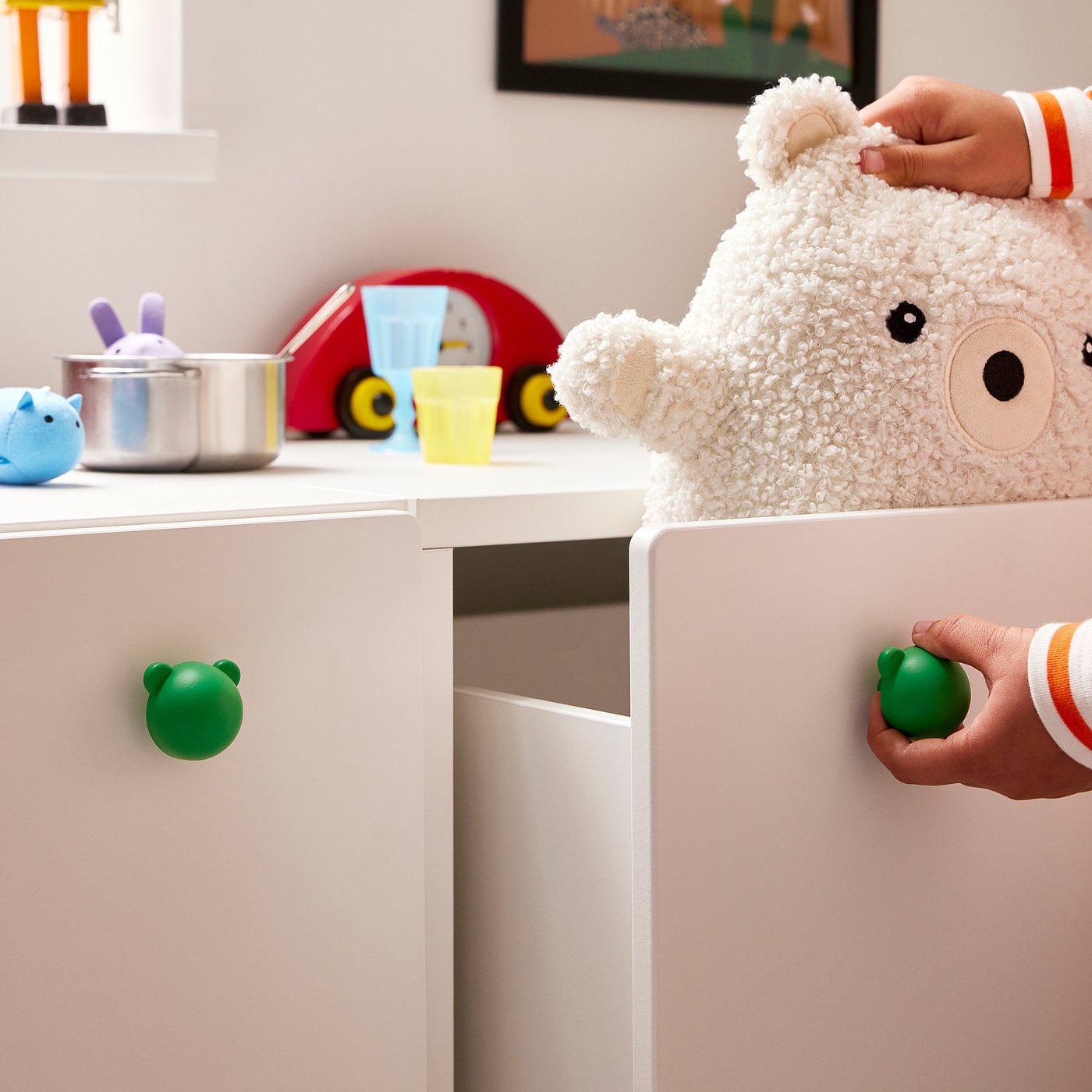 GREJSIMOJS knob, green/bear, 5 mm, 2 pack