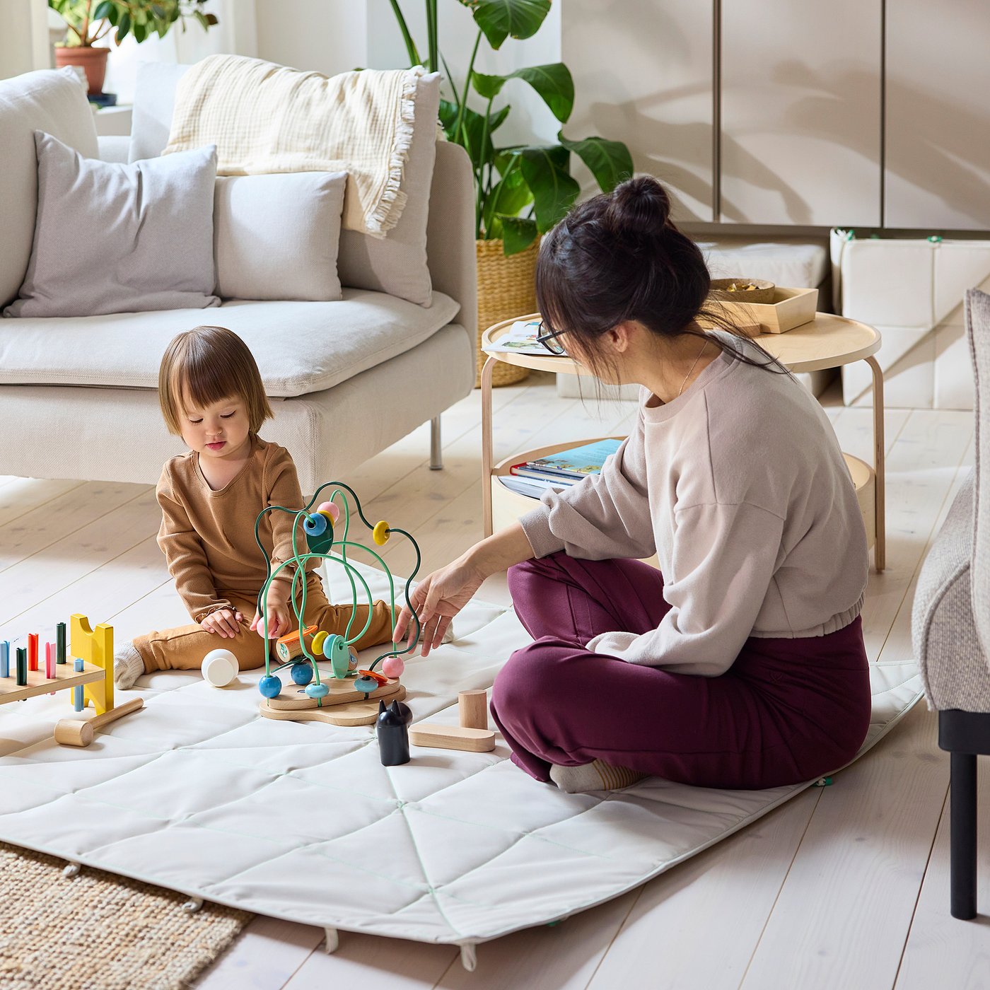 GREJSIMOJS mat/storage box, foldable/beige, 120x120 cm