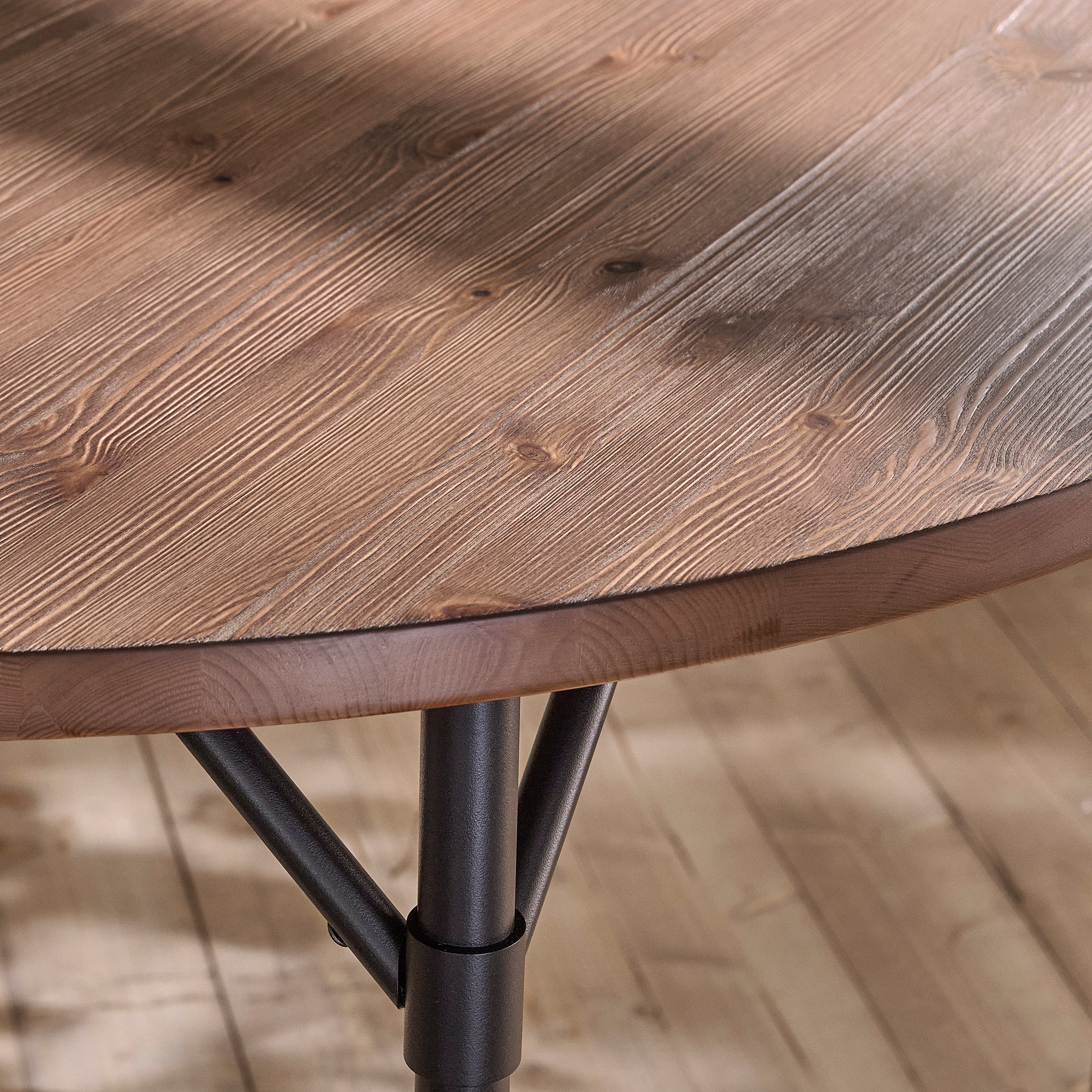 GRÖTÅN / RUDSTORP table and 4 stools, pine brown stained/black, 105 cm