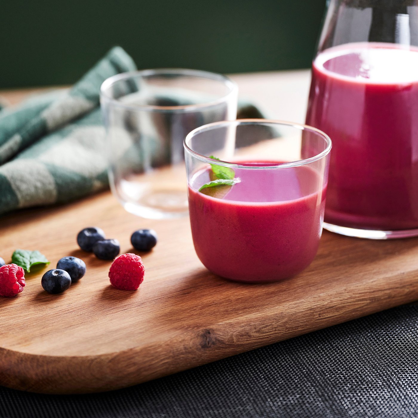 GULDMOLLY glass, clear glass