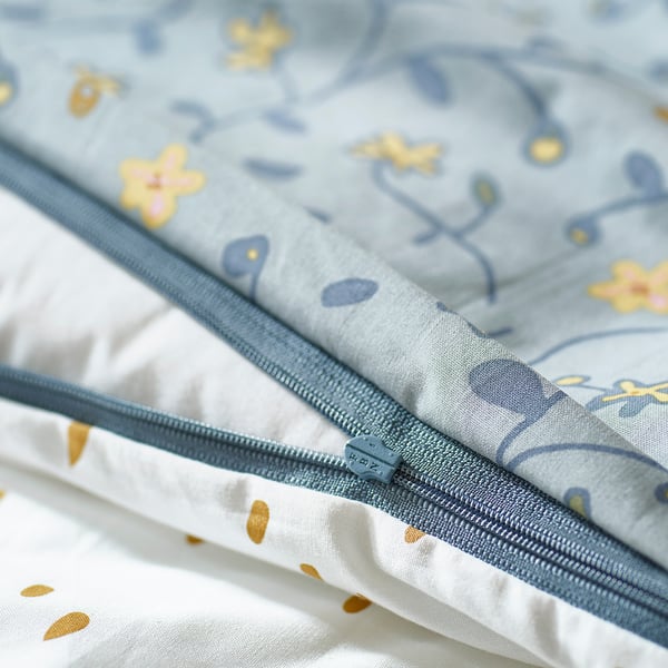 GULDVÄVARE duvet cover 1 pillowcase for cot, blue/white floral pattern, 110x125/35x55 cm