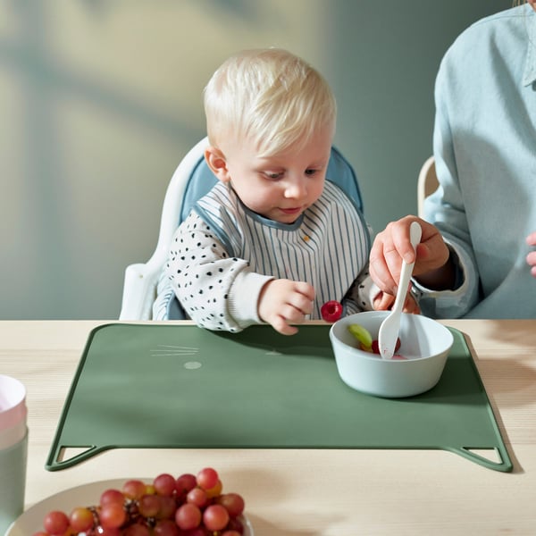 GULDVÄVARE place mat, green, 30x40 cm