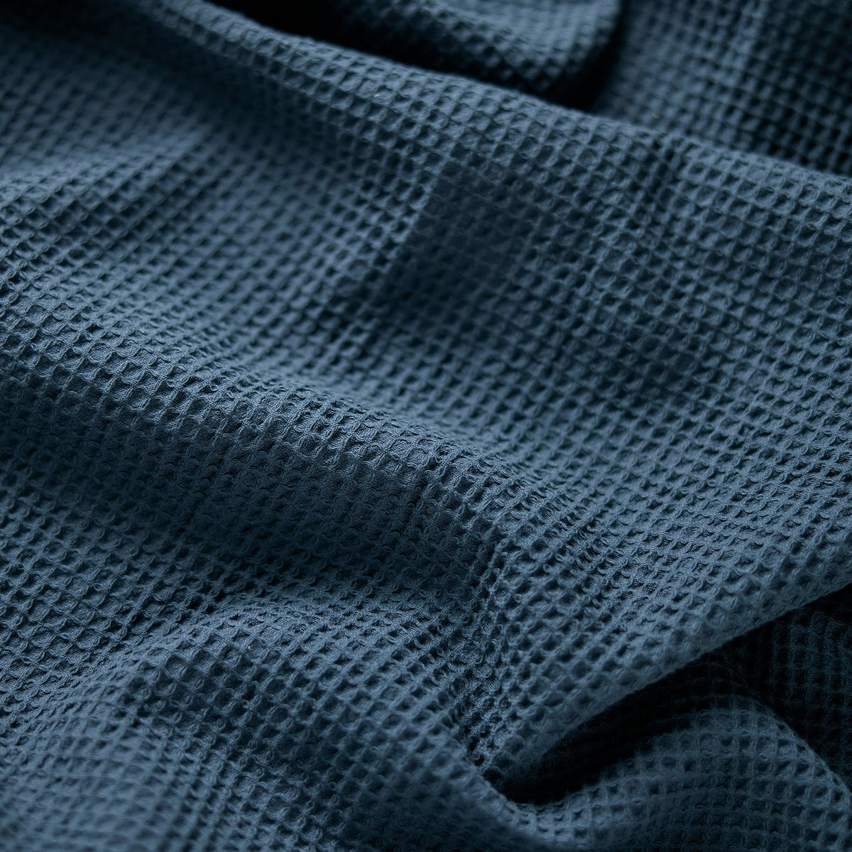 GULLDYNA bath towel, dark blue, 70x140 cm