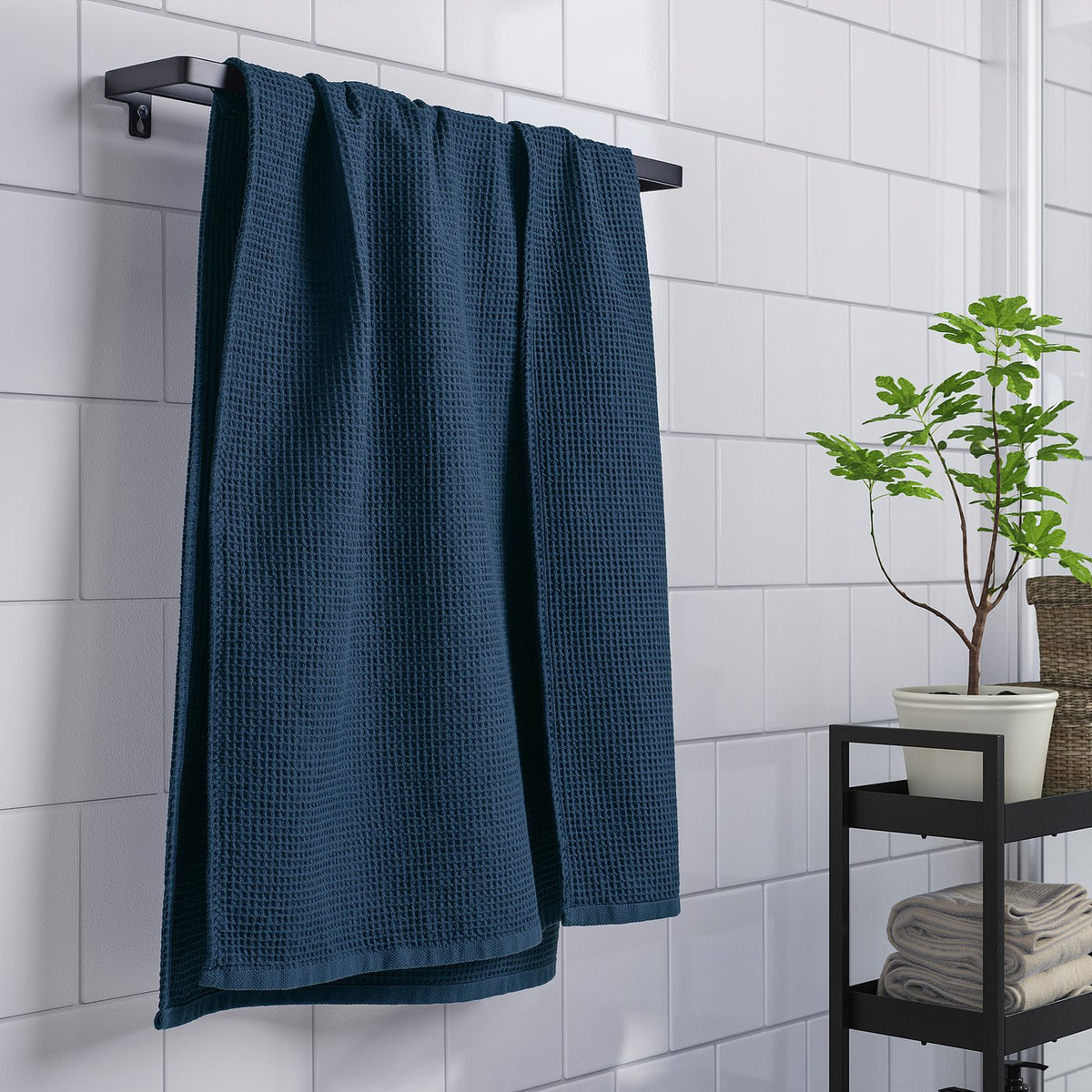 GULLDYNA bath towel, dark blue, 70x140 cm