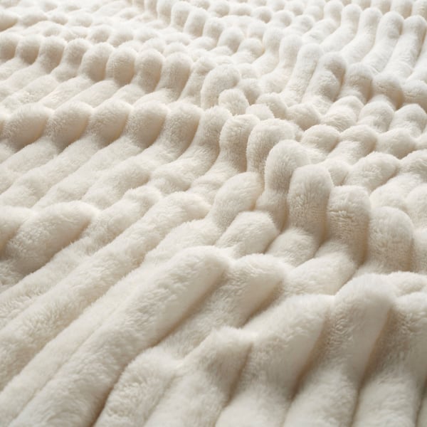 GULLSTRÅLE bedspread, white, 230x250 cm