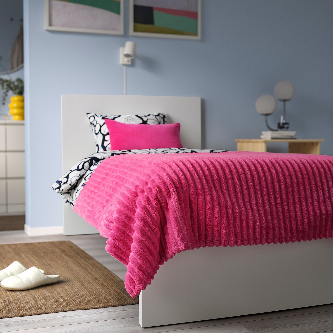 GULLSTRÅLE bedspread, bright pink, 150x250 cm