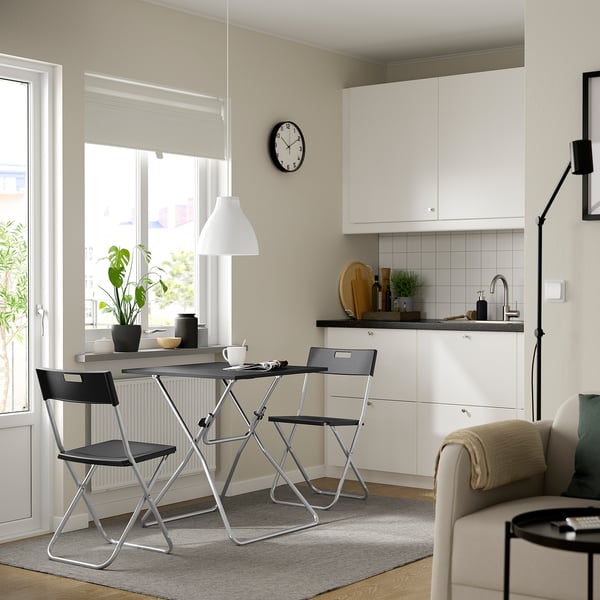 GUNDE / GUNDE table and 2 folding chairs, folding black/black, 67x67 cm