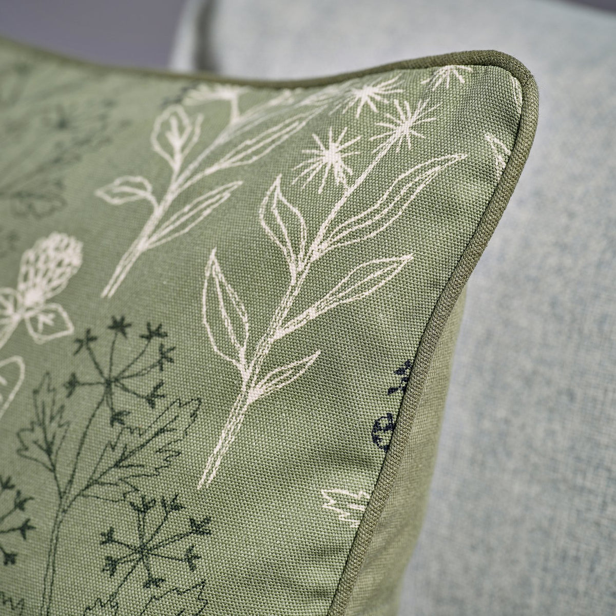 HALLONBUSKE cushion cover, green/floral pattern, 48x48 cm