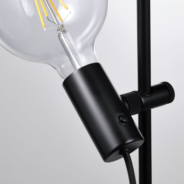 HÅRSLINGA / LUNNOM - Lampada da terra con lampadina, nero/vetro trasparente ,