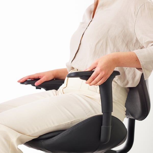 HATTEFJÄLL office chair with armrests, Smidig black/black, 68 cm