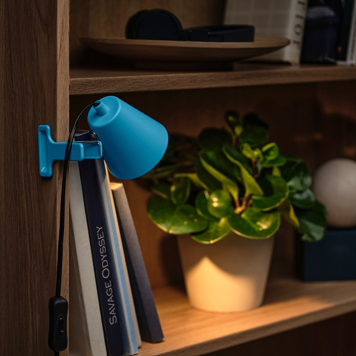 HAVSSALLAD clamp spotlight, light blue, 8.5 cm