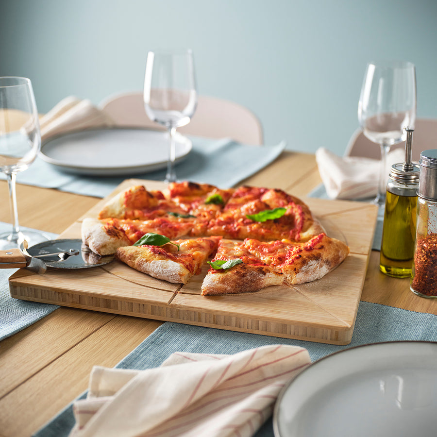 HAVSTULPAN chopping board, bamboo, 35x35 cm