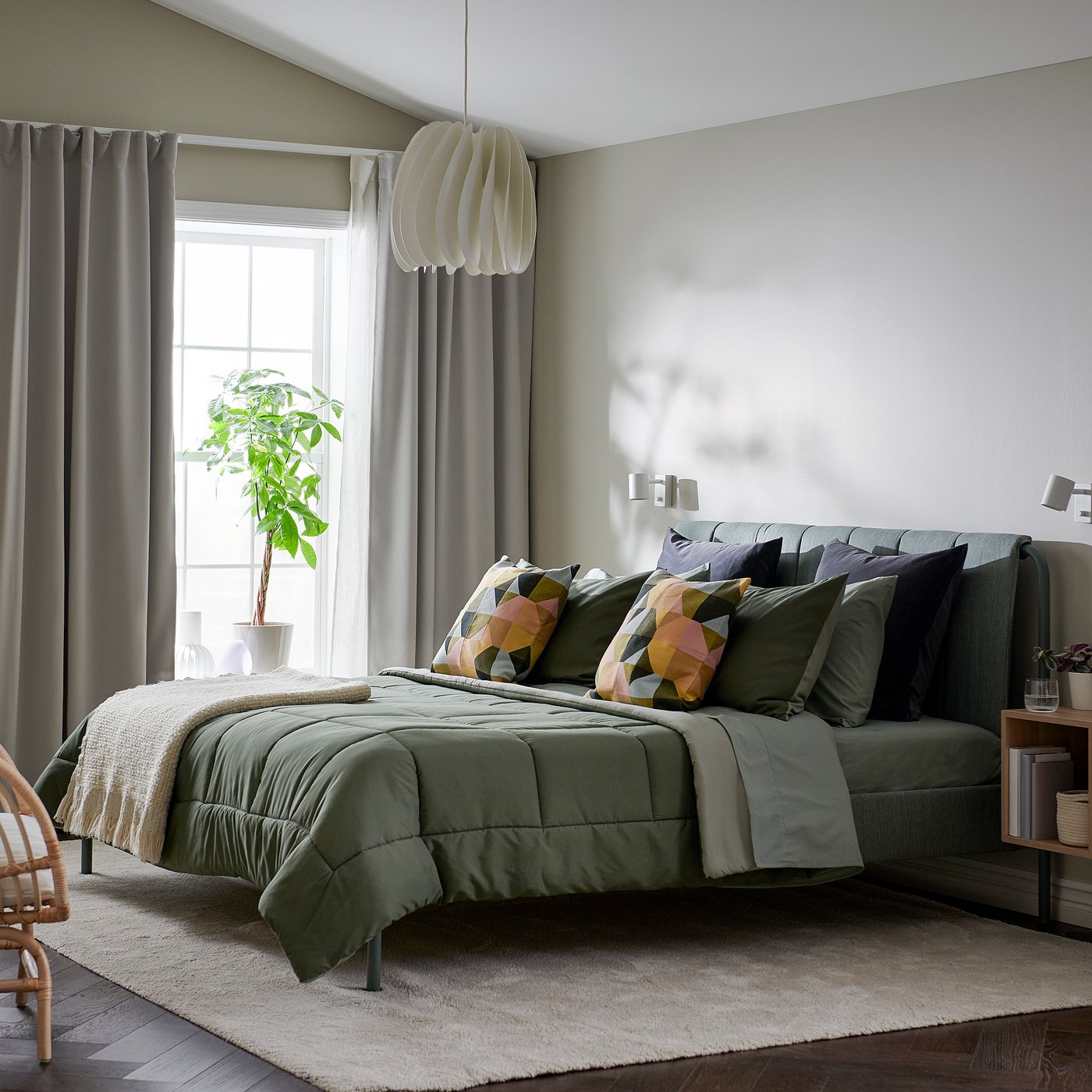 HEDFRYLE comforter set, green, 240x220/50x80 cm