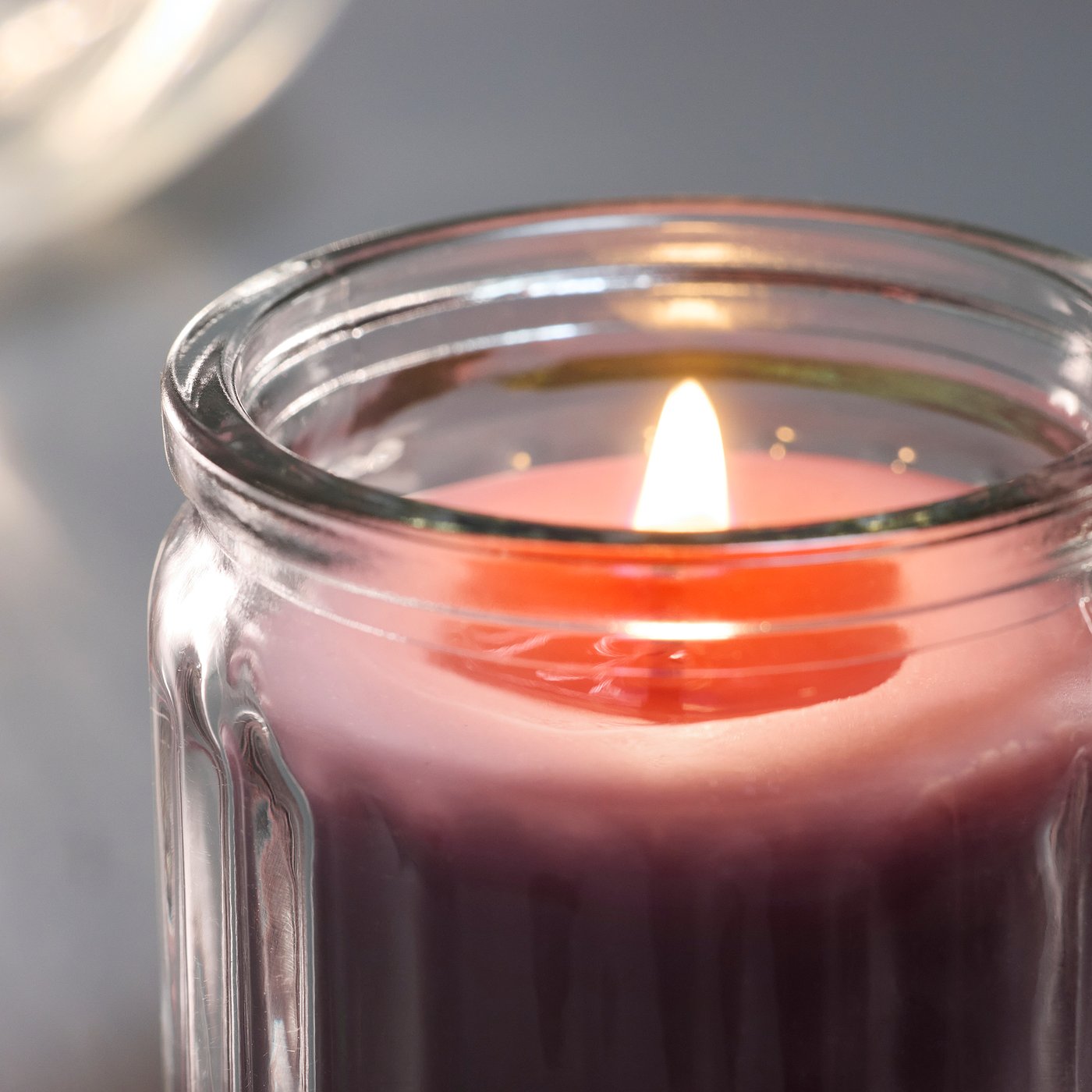 HÖKGÖK scented candle in glass, Red berries light pink, 12 hr