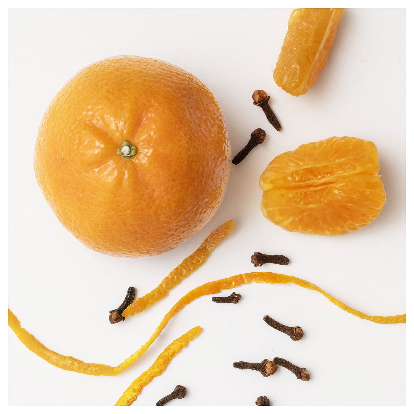 HÖKGÖK scented candle in glass, Clementine & clove orange, 12 hr