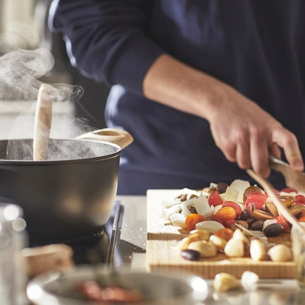 Ikea HUSKNUT - Pot with lid, non-stick coating black,2.7 l