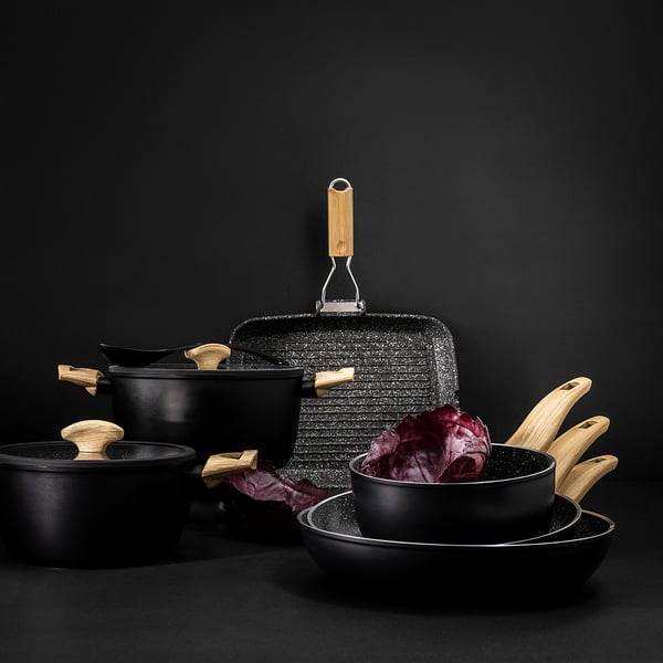 HUSKNUT - Pot with lid, non-stick coating black,2.7 l
