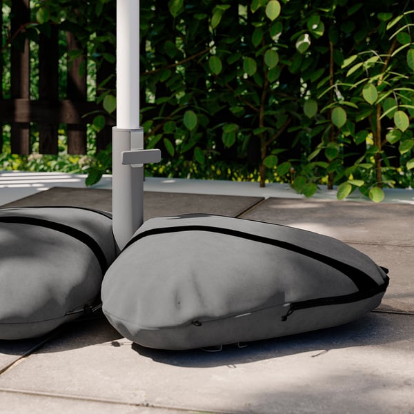 IGGÖN parasol base with sandbags, dark grey, 60x60 cm