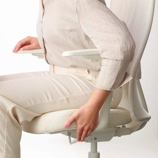 JÄRVFJÄLLET office chair with armrests, Grann white, 68 cm