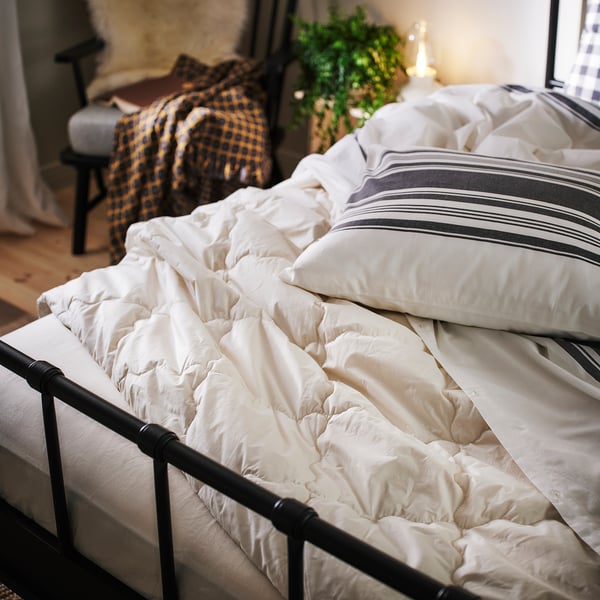 JÄTTEFRÄKEN duvet cover and 2 pillowcases, white/dark grey, 240x220/50x80 cm