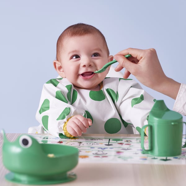 KLADDIG bib, white/green, 38x30 cm