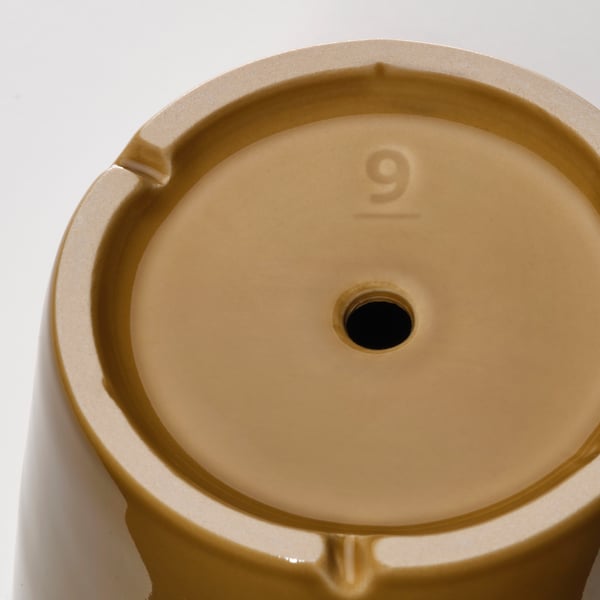 KLOTLÖNN plant pot with saucer, in/outdoor/dark yellow light beige, 9 cm