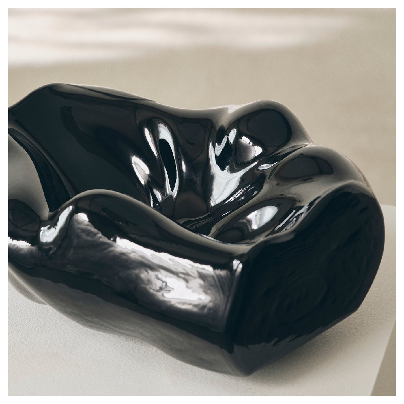 KONSTRUNDA decoration, black, 26x22x10 cm