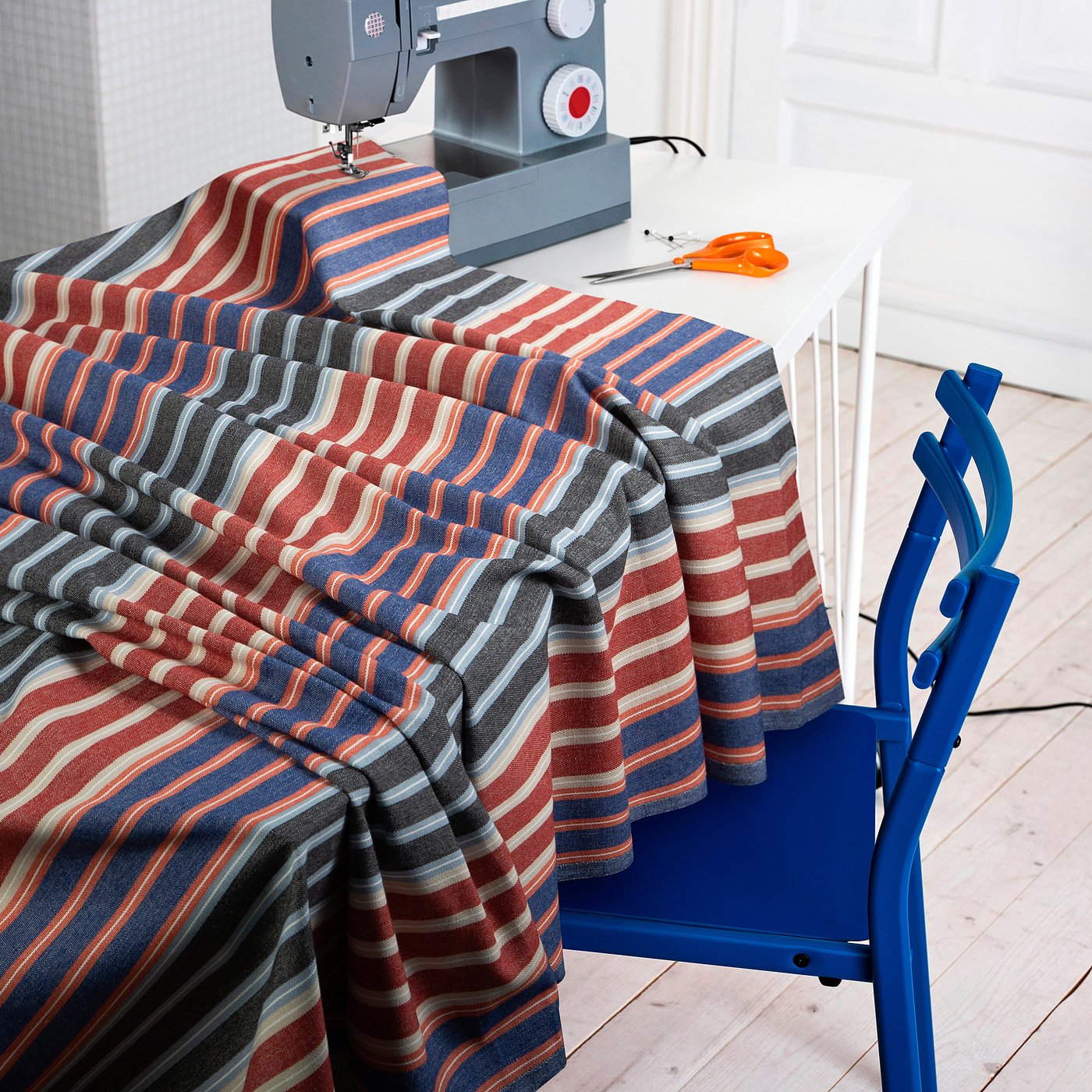 KORALLBUSKE pre-cut fabric, dark blue/red stripe pattern, 150x300 cm