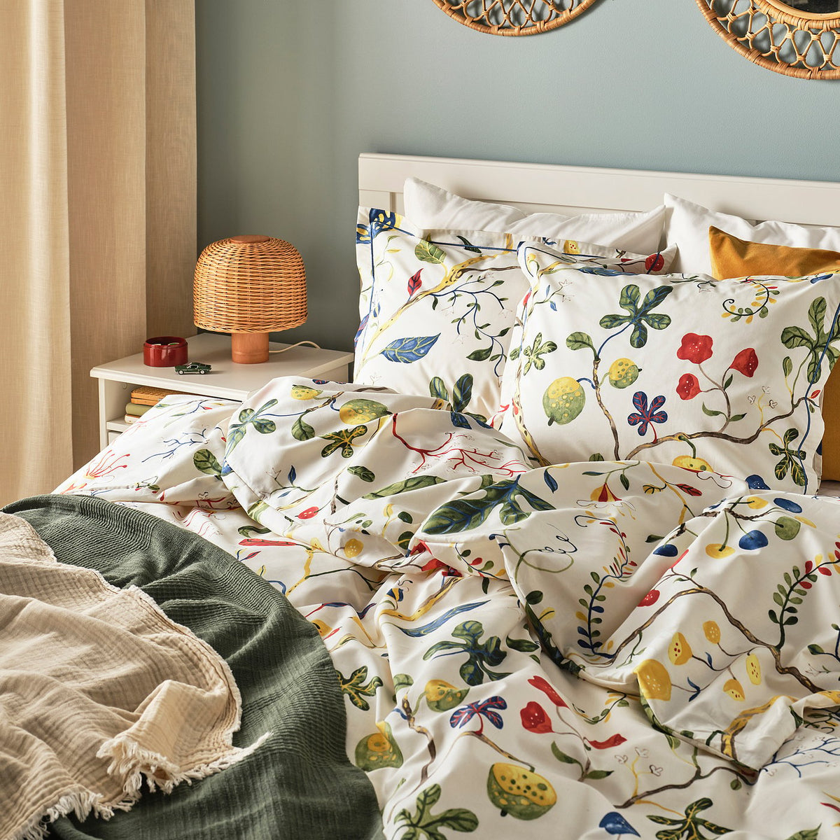 KRONBUSKE duvet cover and pillowcase, light beige/floral pattern, 150x200/50x80 cm
