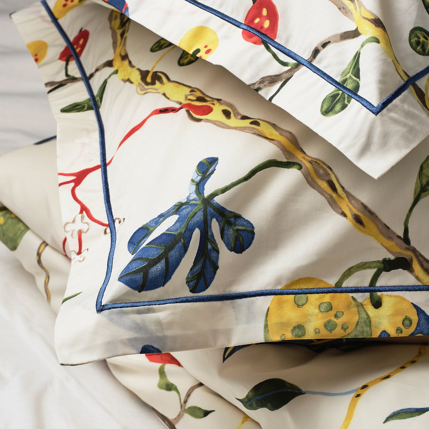 KRONBUSKE duvet cover and pillowcase, light beige/floral pattern, 150x200/50x80 cm
