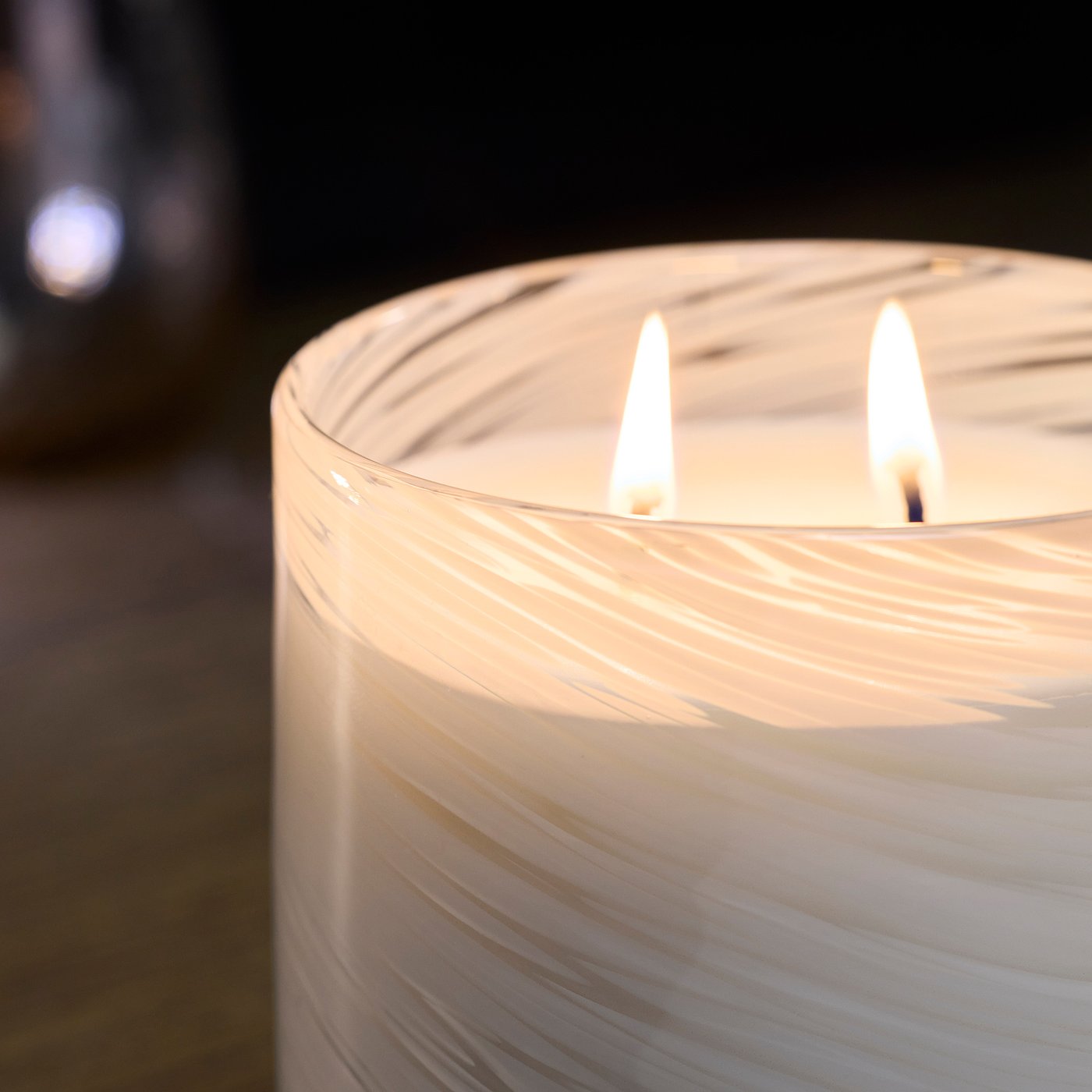 KRONSÅNGARE scented candle in glass, 2 wicks, Vanilla/swirls white, 50 hr
