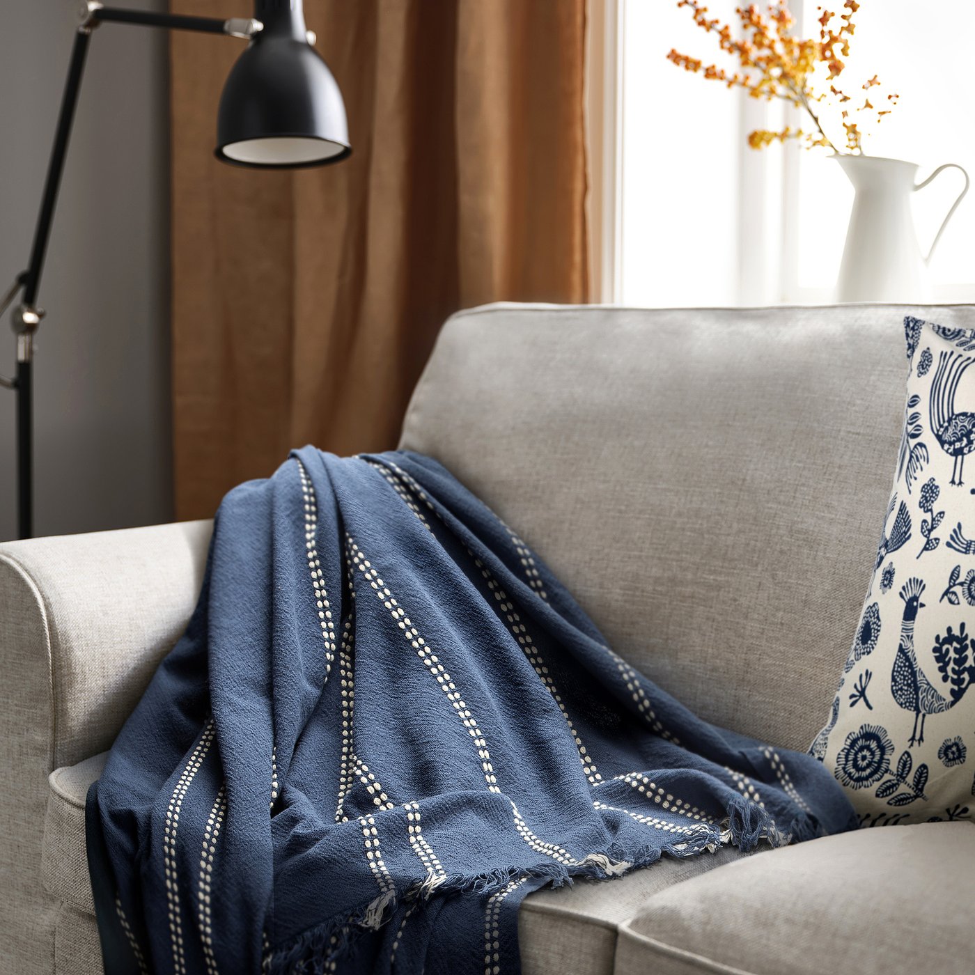 KRUTBRÄNNARE throw, blue off-white/stripe, 130x170 cm