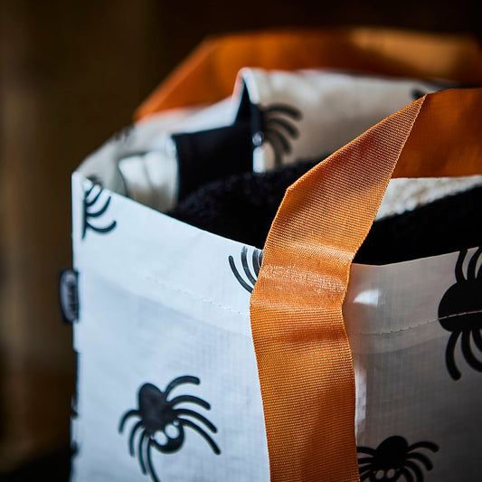 KUSTFYR bag, spider pattern white/black, 27x18x27 cm 13 l